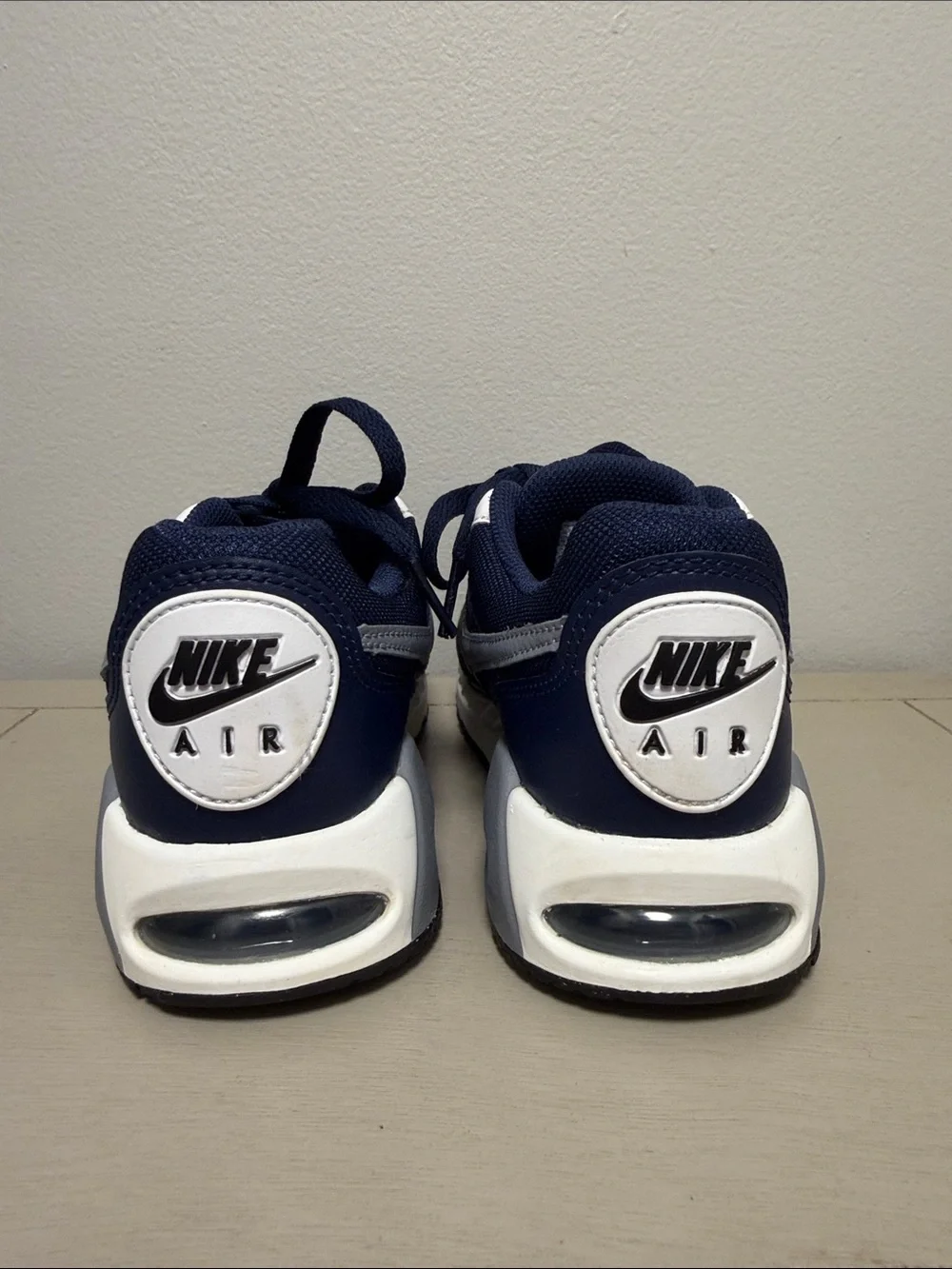 Athletic Nike Air Max Ivo GS Navy Blue Grey White Sneakers Boys Youth Size 4Y